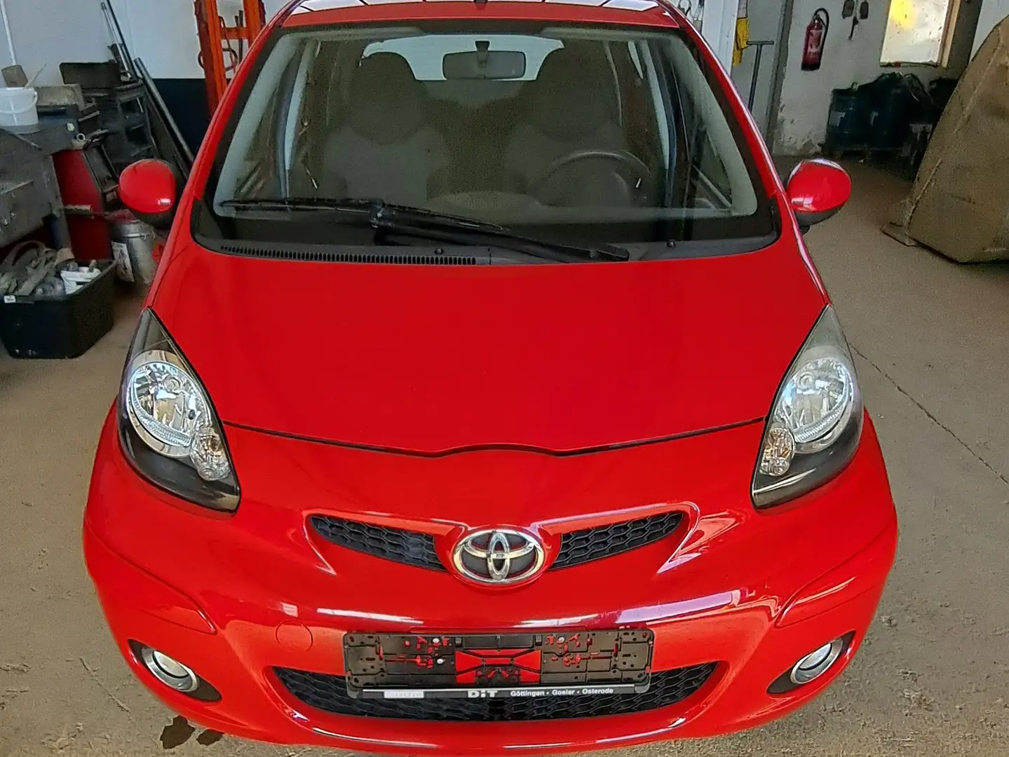Toyota Aygo Aygo CoolRed Rot - 1