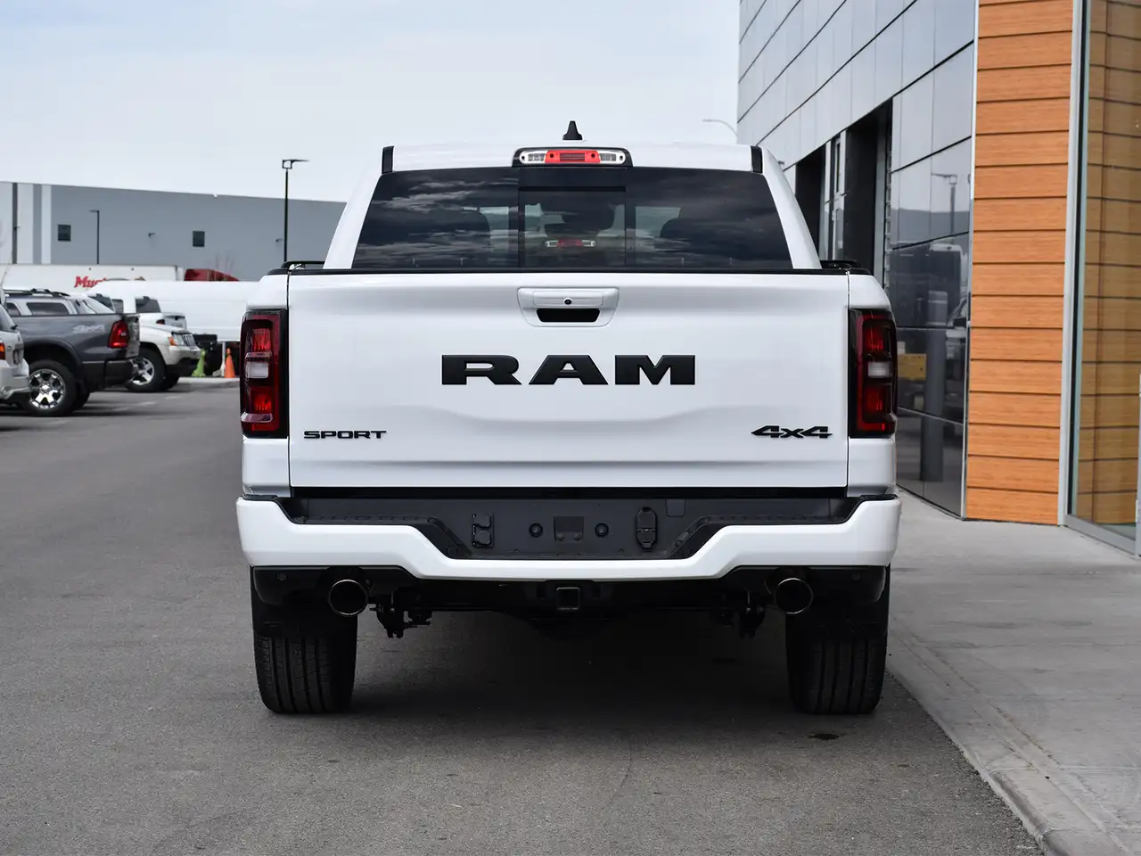 RAM 1500 снимка RAM 1500