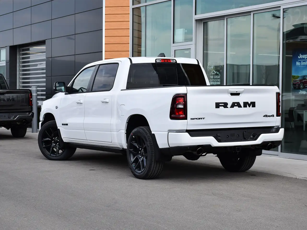 RAM 1500 снимка RAM 1500