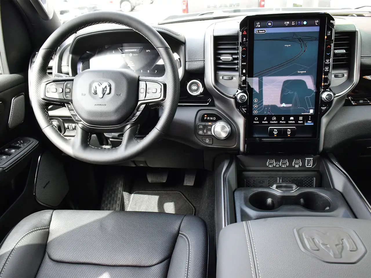 RAM 1500 снимка RAM 1500