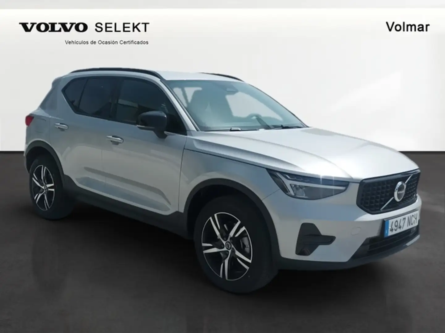Volvo XC40 B3 Plus Aut. Plateado - 1