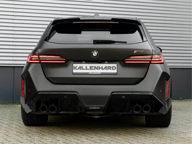 BMW M5 view 7