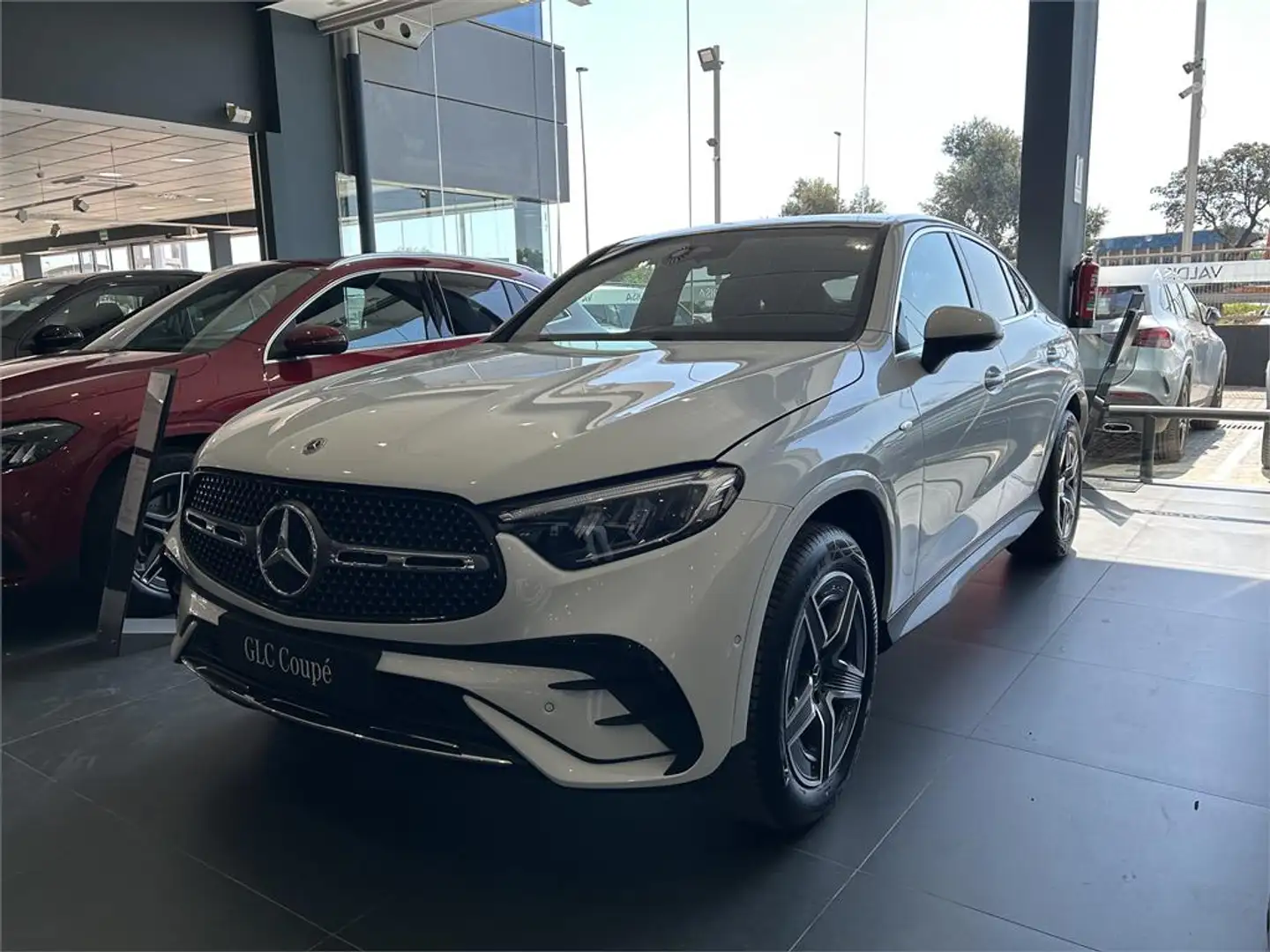 Mercedes-Benz GLC 300 e 4MATIC - 1