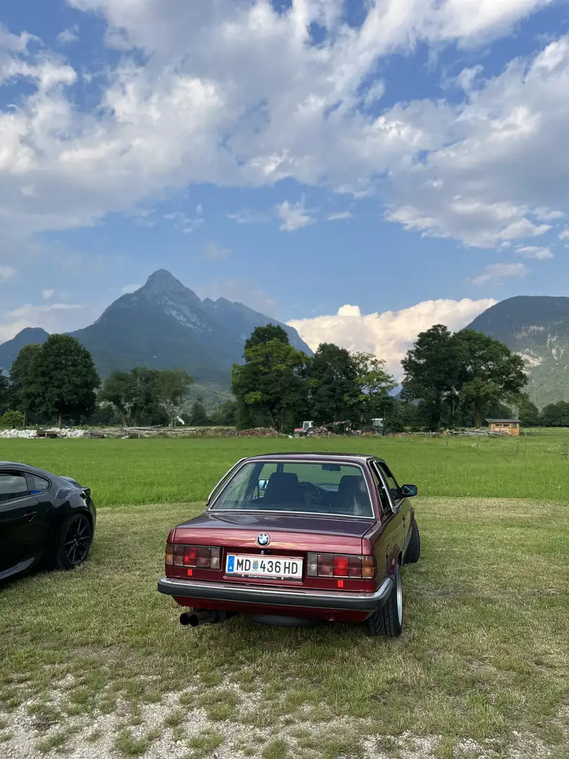 BMW 325 E30 M50b25 Rot - 2