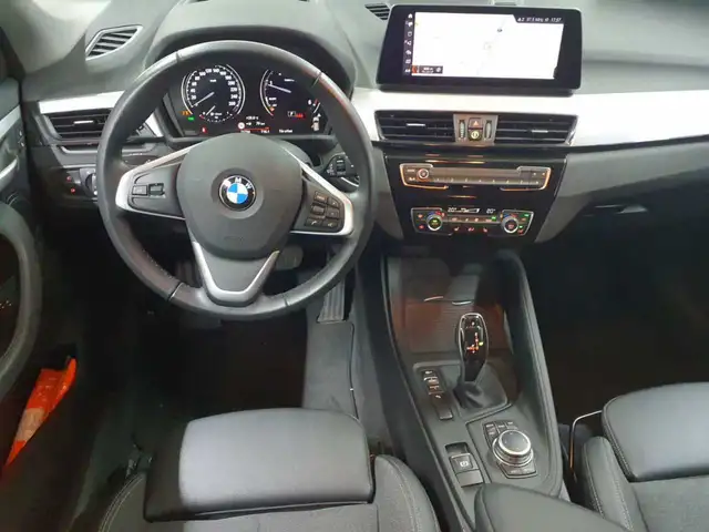 BMW X1 view 9