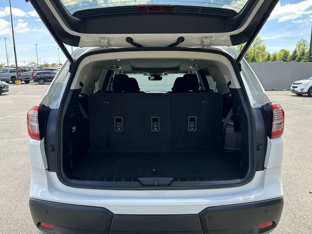 Subaru Ascent снимка Subaru Ascent