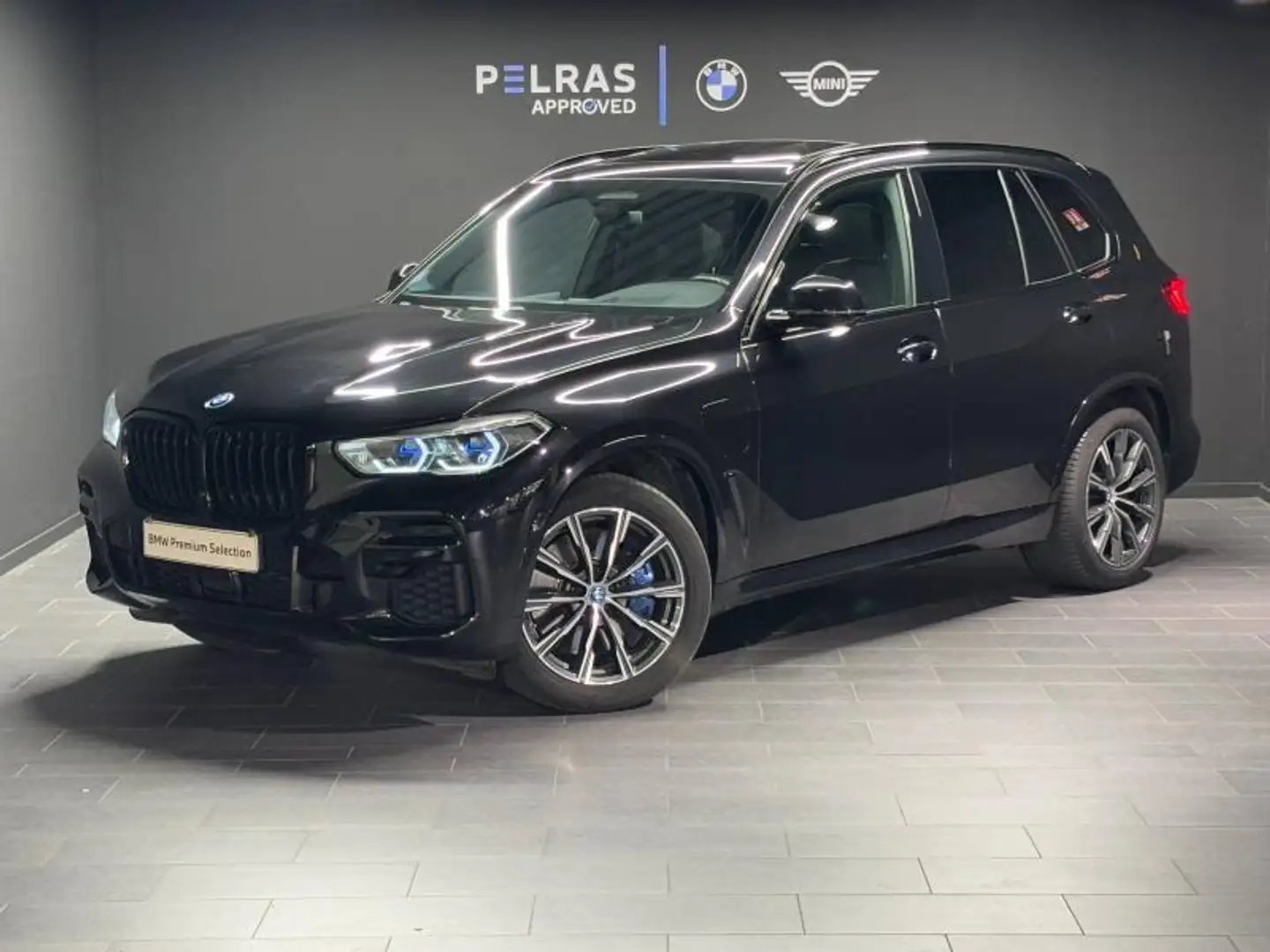 BMW X5 xDrive45e 394ch M Sport 17cv Noir - 1