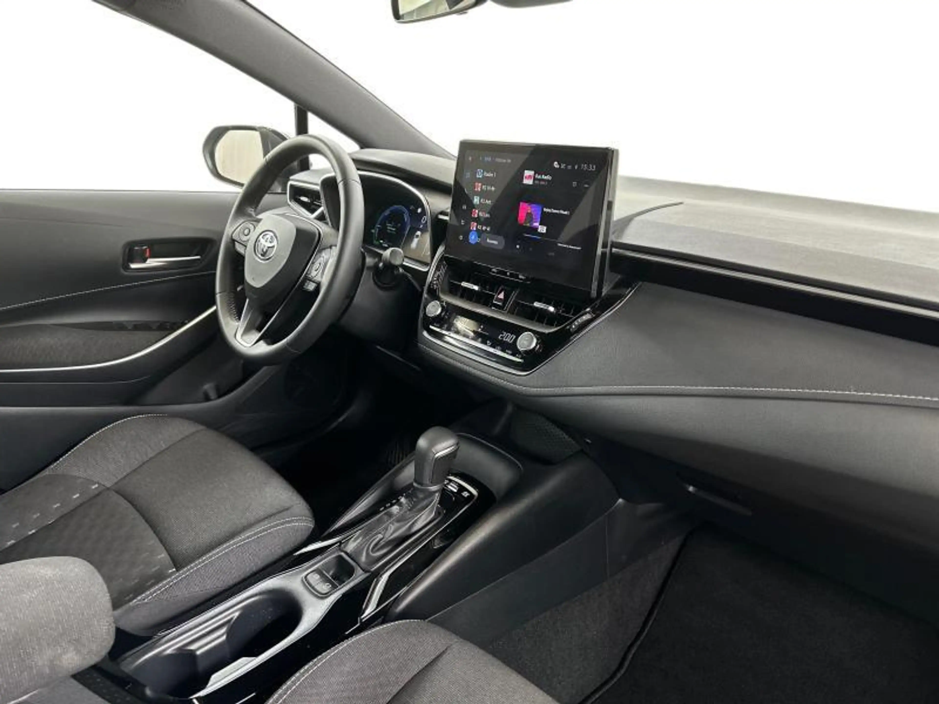 Toyota Corolla TS 140hp HEV Dynamic | carplay | camera — photo 8