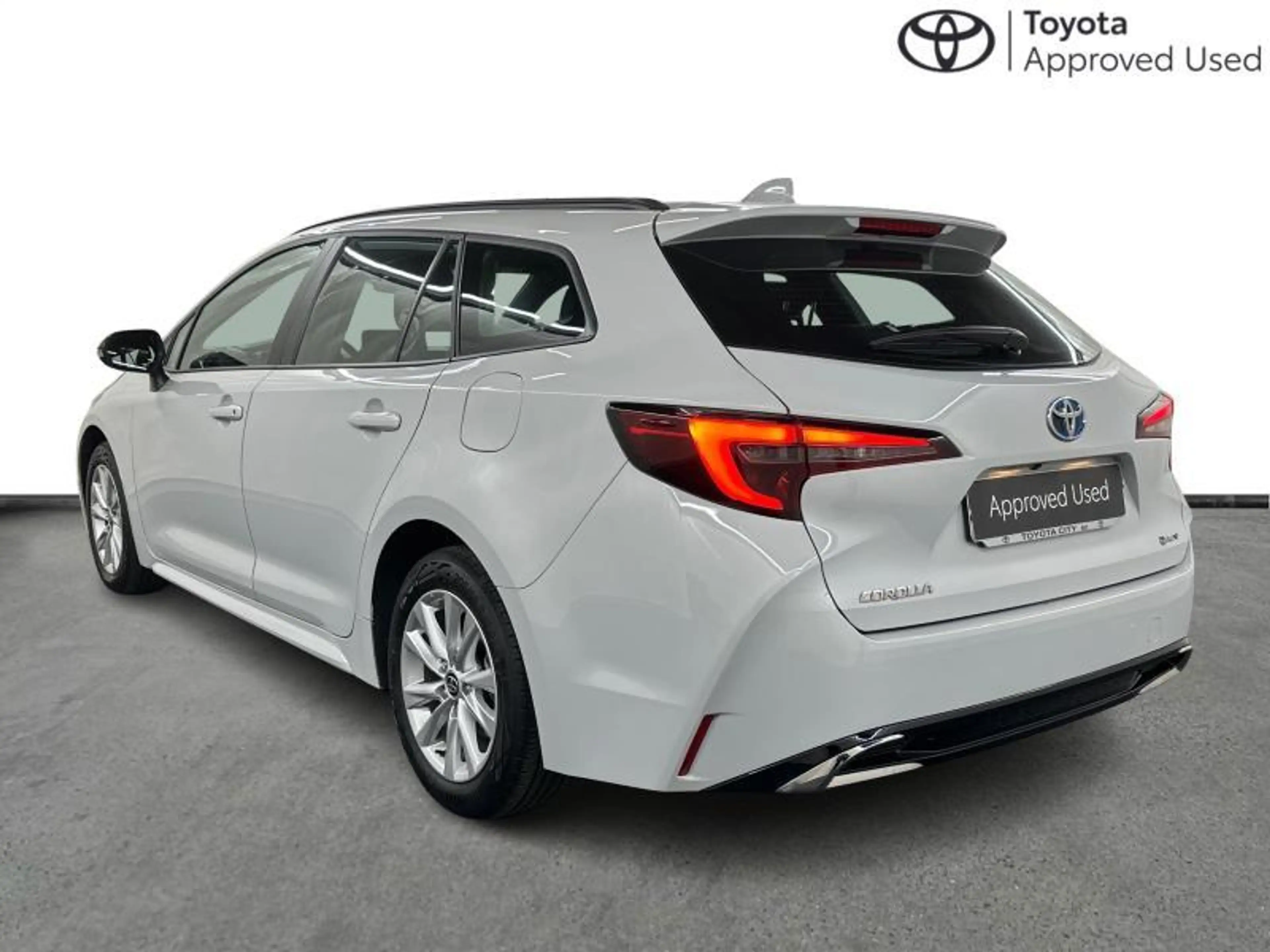 Toyota Corolla TS 140hp HEV Dynamic | carplay | camera — photo 3