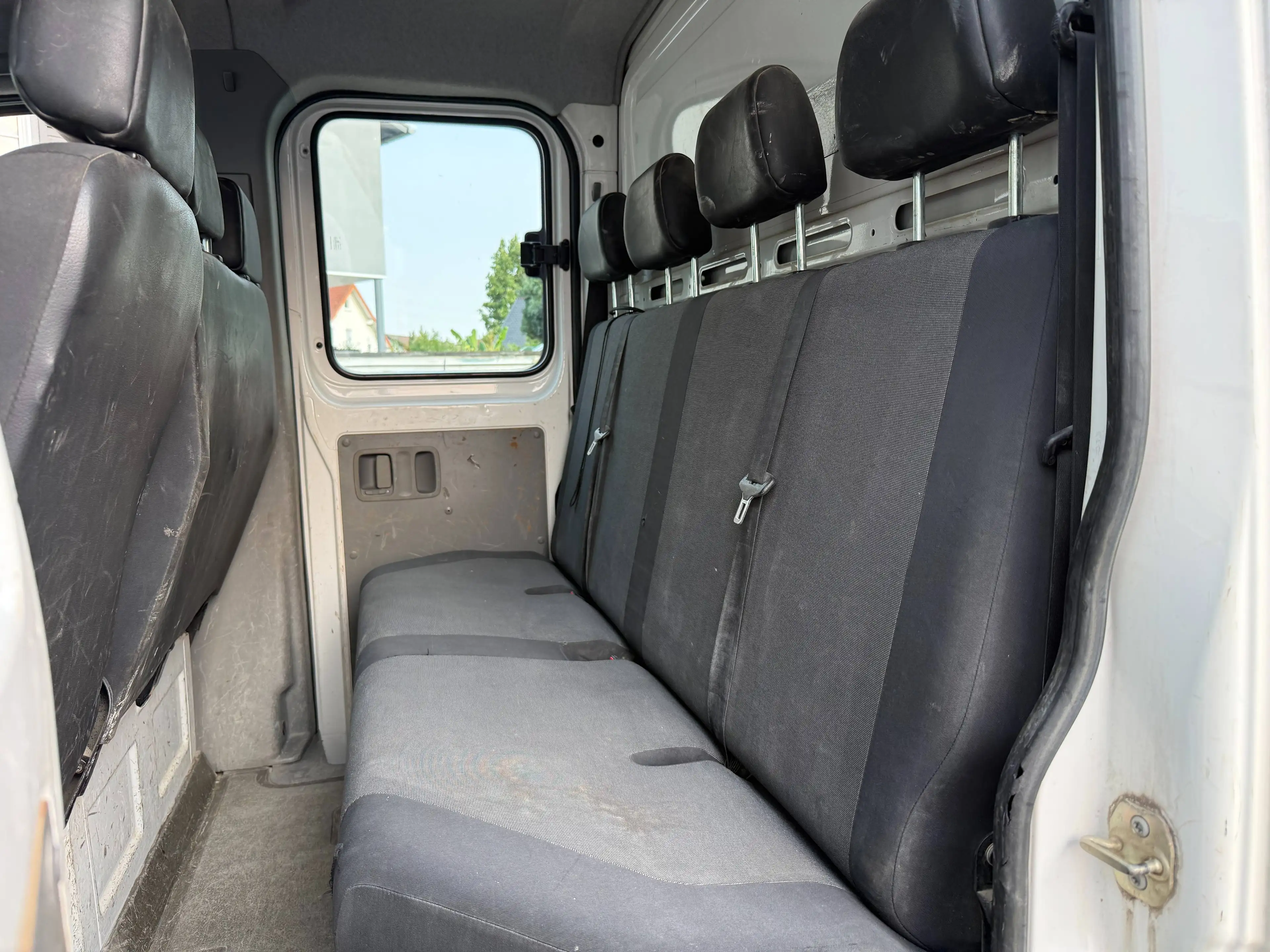 Volkswagen Crafter Pritsche 35 mittel L2 Doppelkabine — photo 11