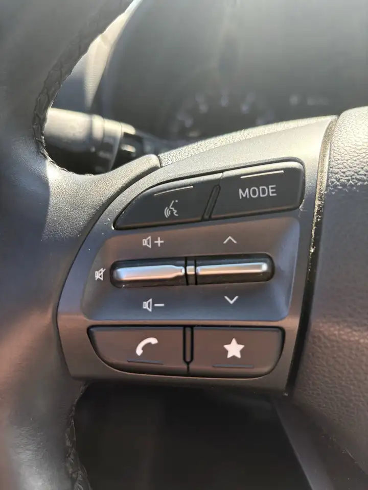 Hyundai KONA снимка Hyundai KONA