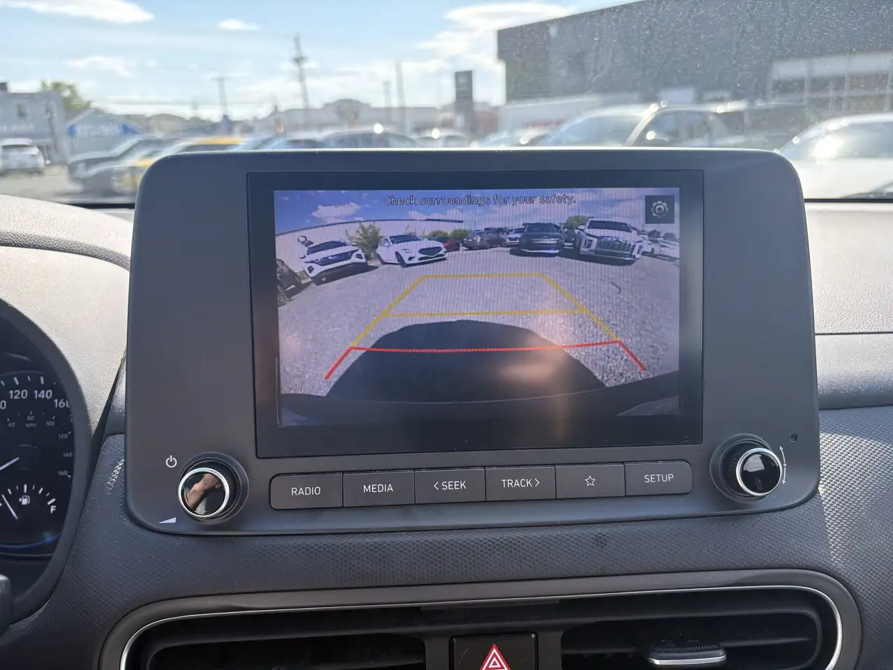 Hyundai KONA снимка Hyundai KONA