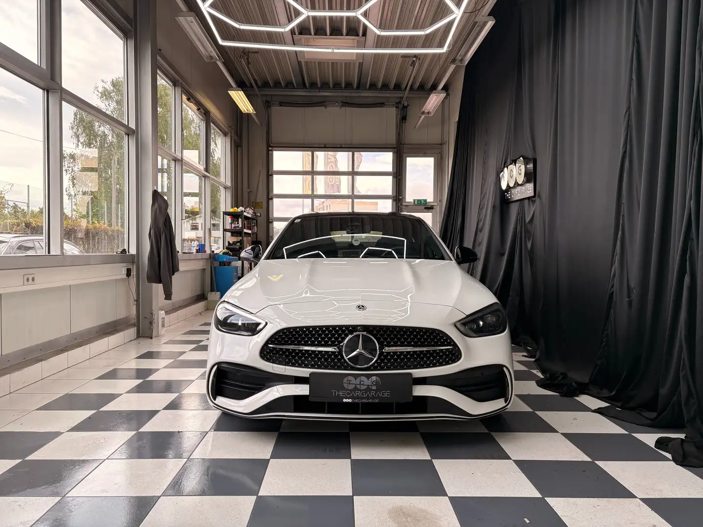 Mercedes-Benz C 220 C 220 d (1 BESTIZ) AMG LINE Weiß - 2