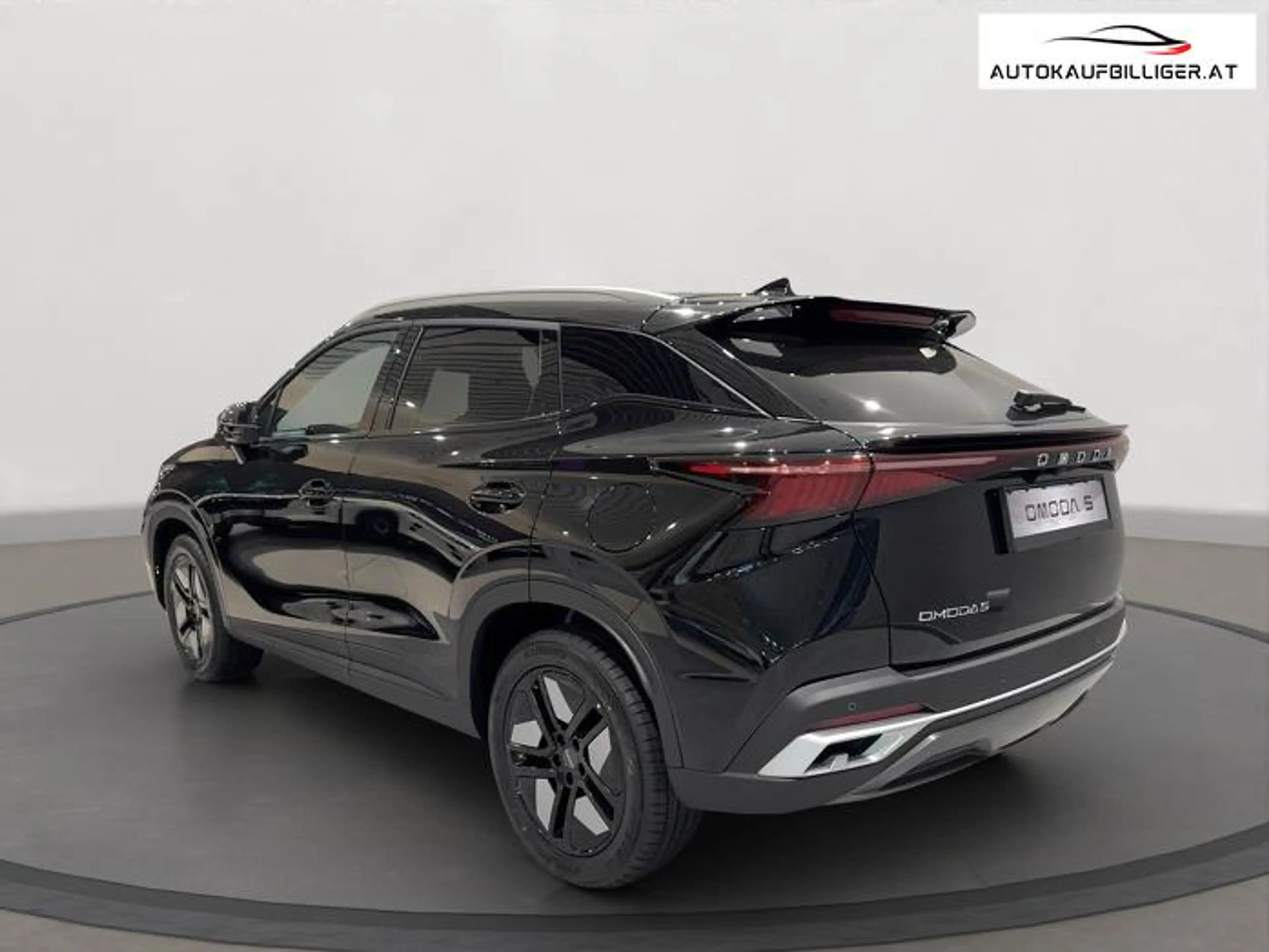 Omoda 5 Hybrid SHS Premium-Line — photo 4