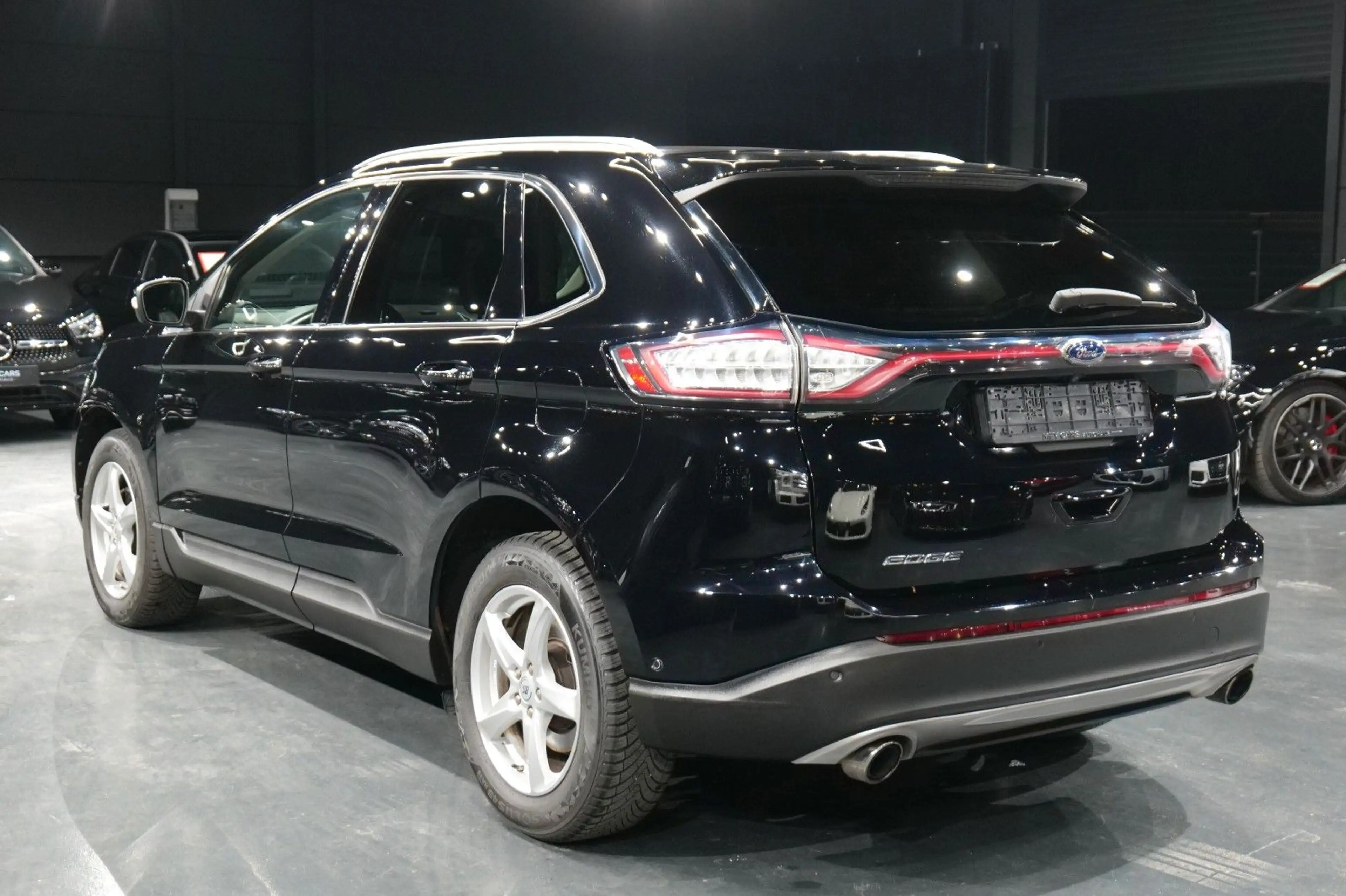 Ford Edge Titanium 4x4 *LED*L-HZG*Spurhalteassistent* — photo 7