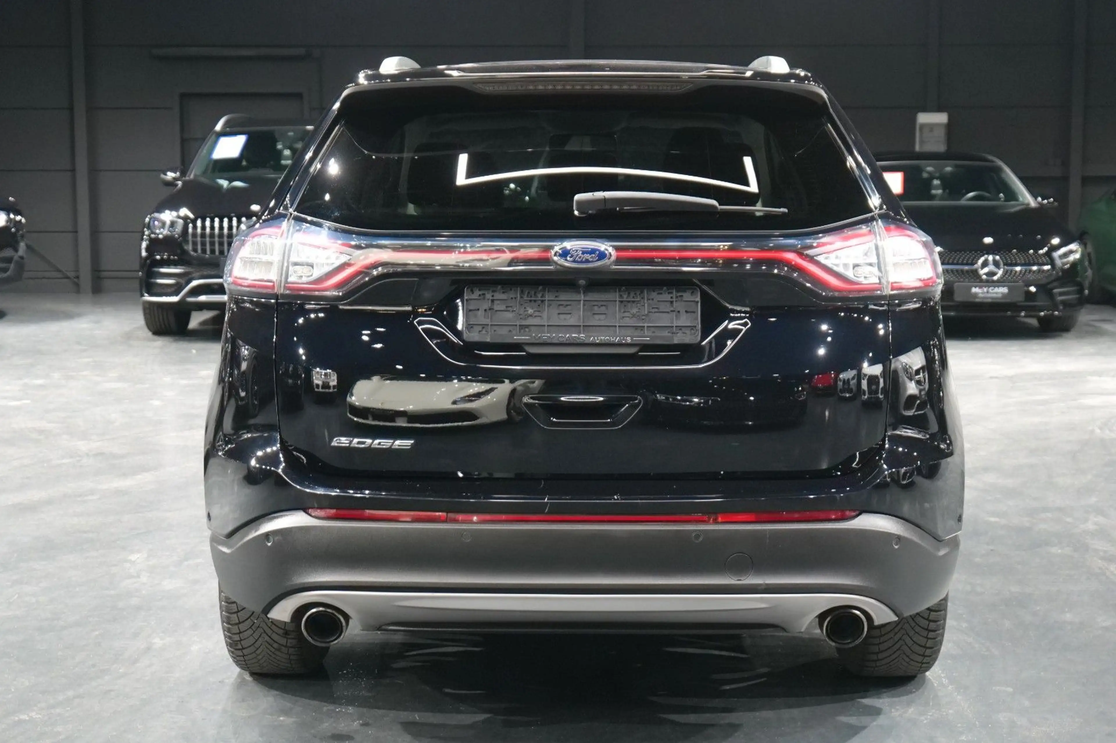 Ford Edge Titanium 4x4 *LED*L-HZG*Spurhalteassistent* — photo 8