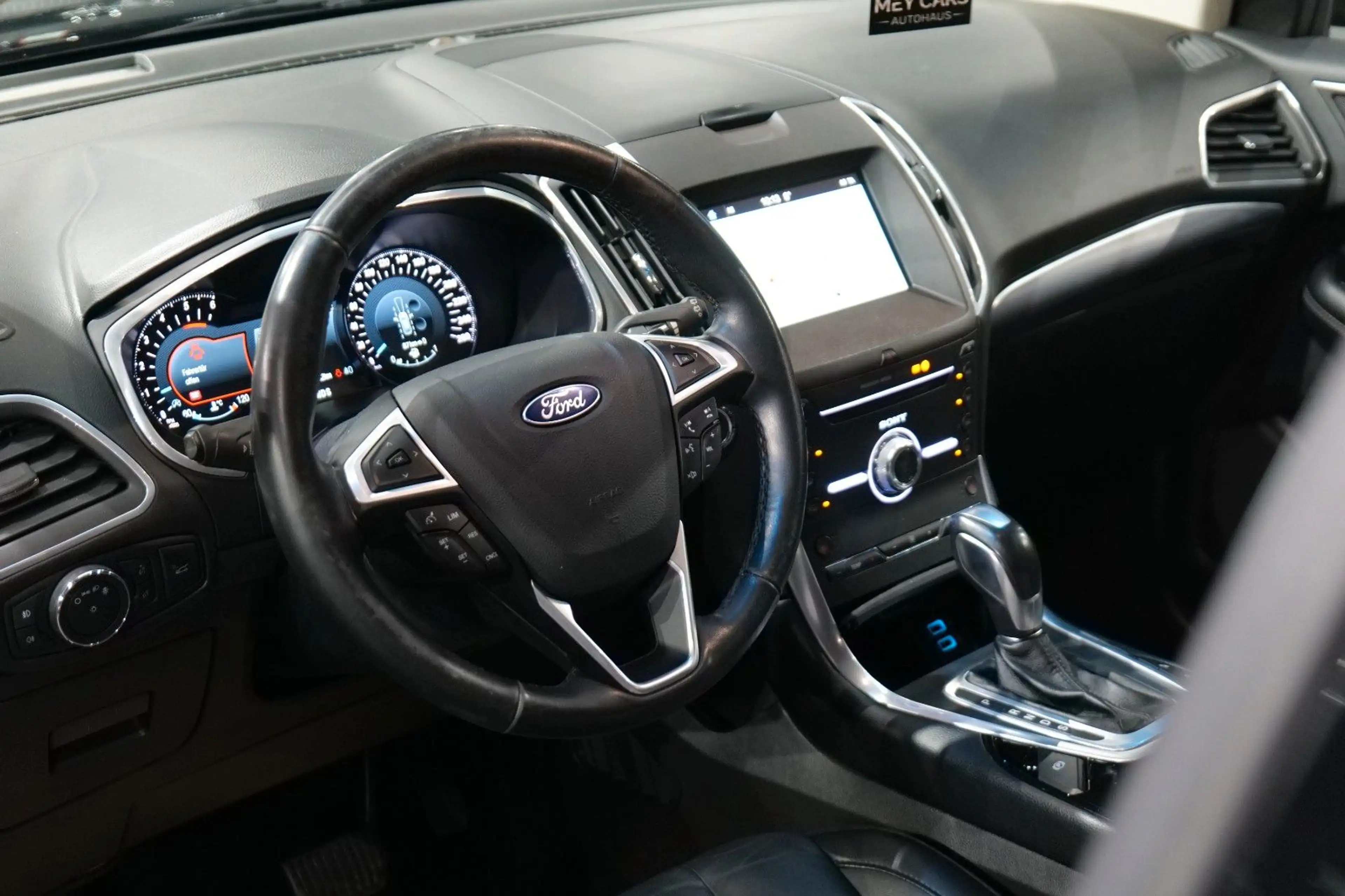 Ford Edge Titanium 4x4 *LED*L-HZG*Spurhalteassistent* — photo 10