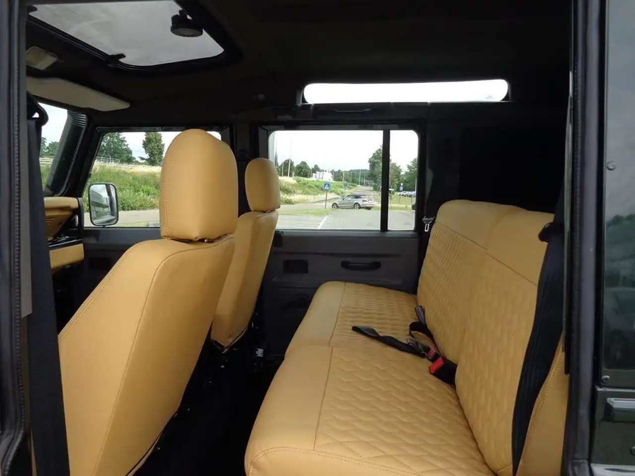 Land Rover Defender TD5 2.5 122pk ! FULL BODY RESTORATION in Perfect c, foto 10