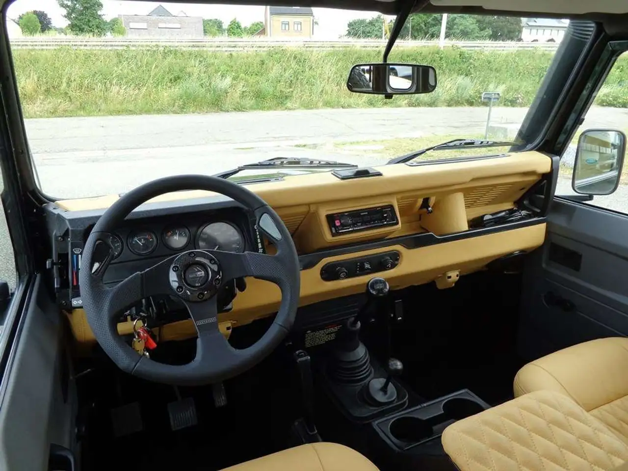 Land Rover Defender TD5 2.5 122pk ! FULL BODY RESTORATION in Perfect c, foto 8