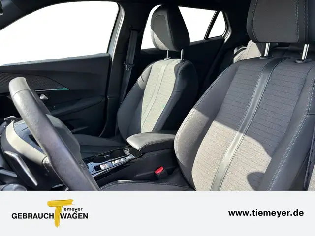 Peugeot 2008 view 10