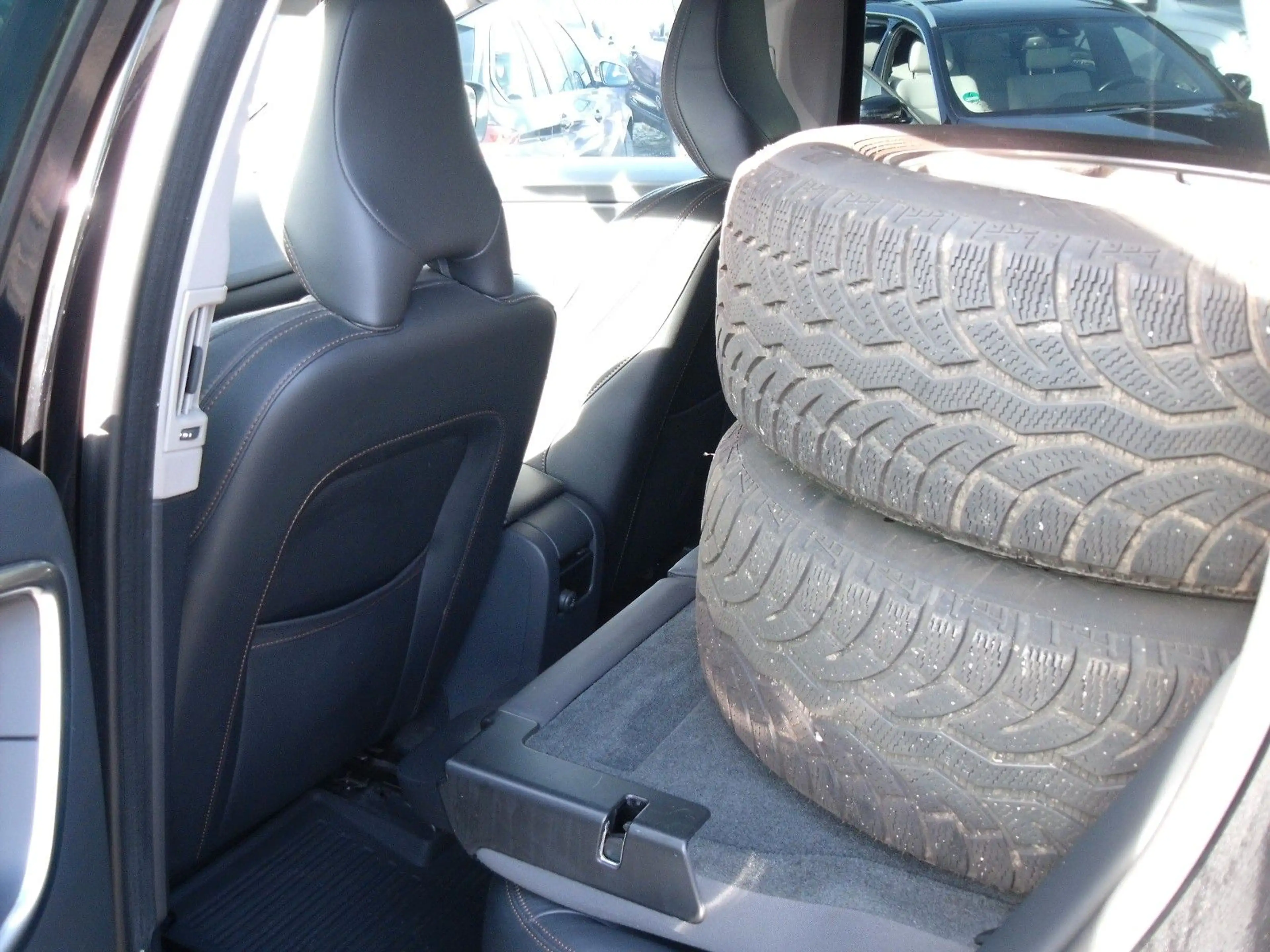 Volvo XC60 Summum 2WD — photo 12