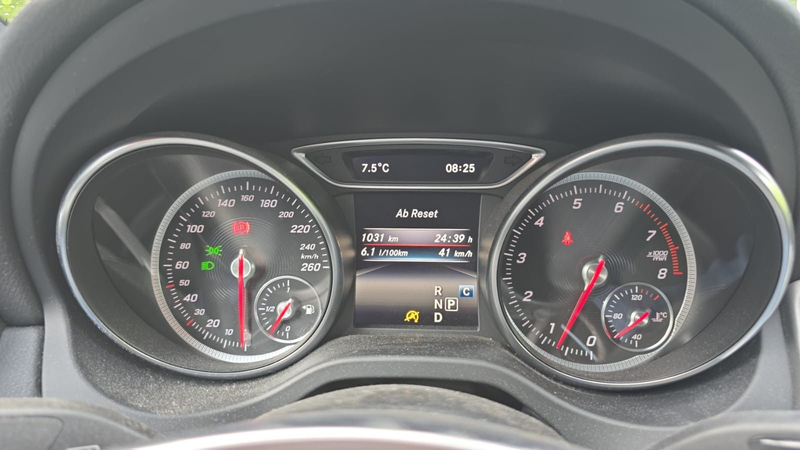 Mercedes-Benz CLA 180 7G-DCT AMG Line LED Nav Cam Sitzh — photo 14