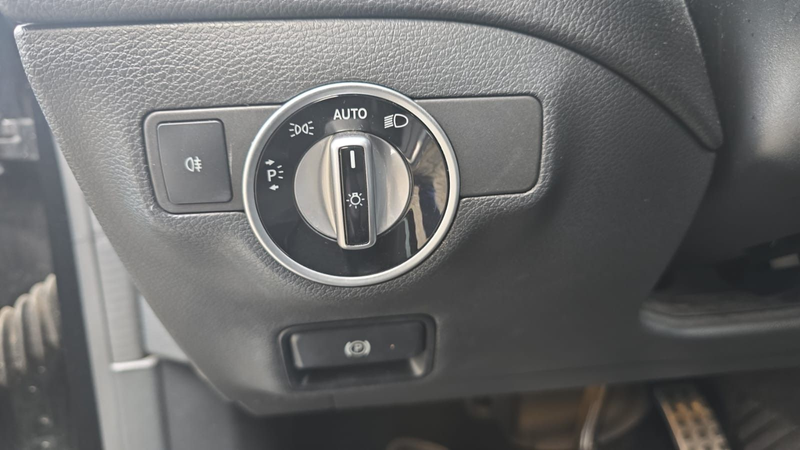 Mercedes-Benz CLA 180 7G-DCT AMG Line LED Nav Cam Sitzh — photo 10
