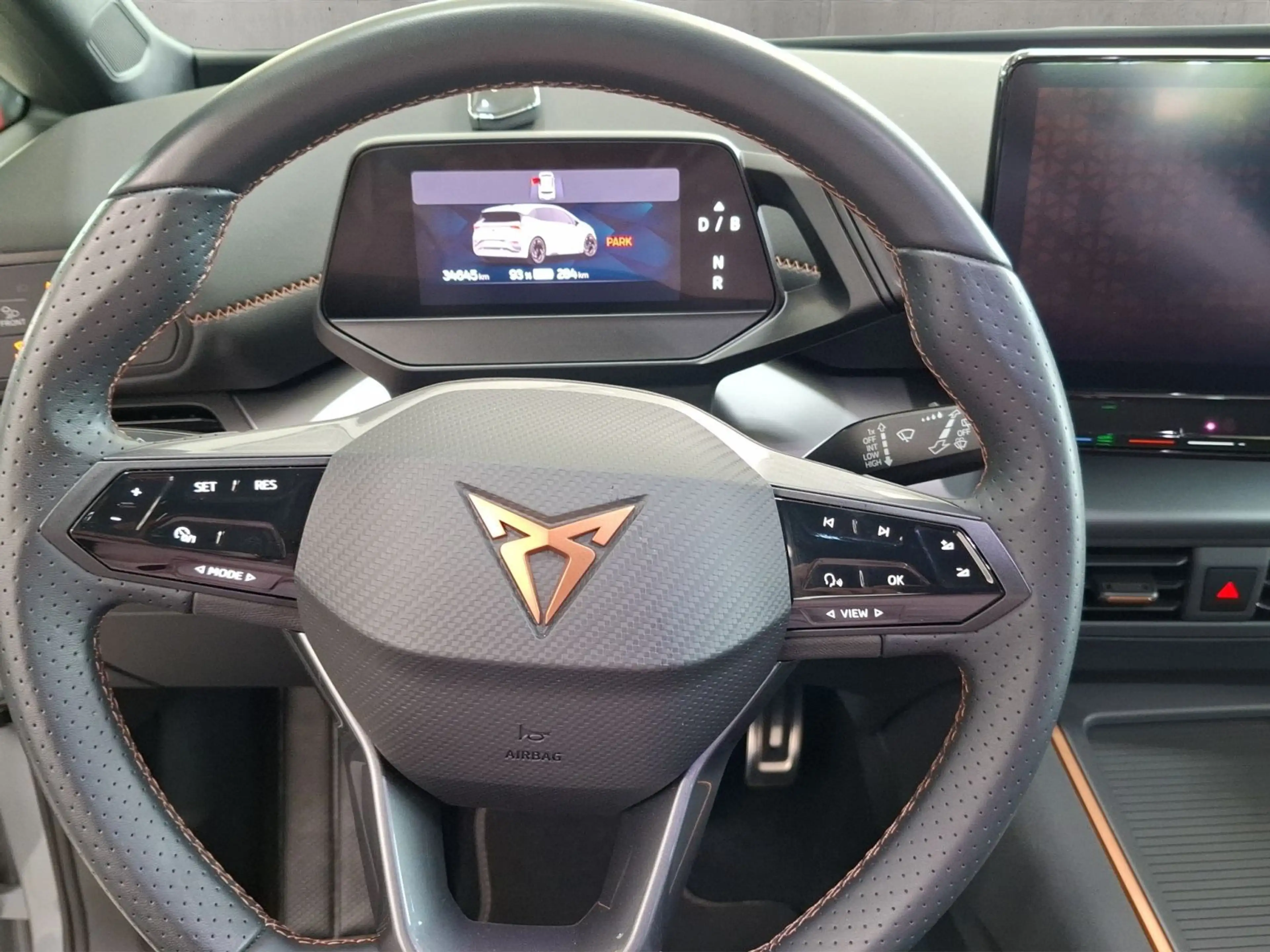 CUPRA Born -e, Automatik, LED, Climatronic, ALU, Einpar — photo 10