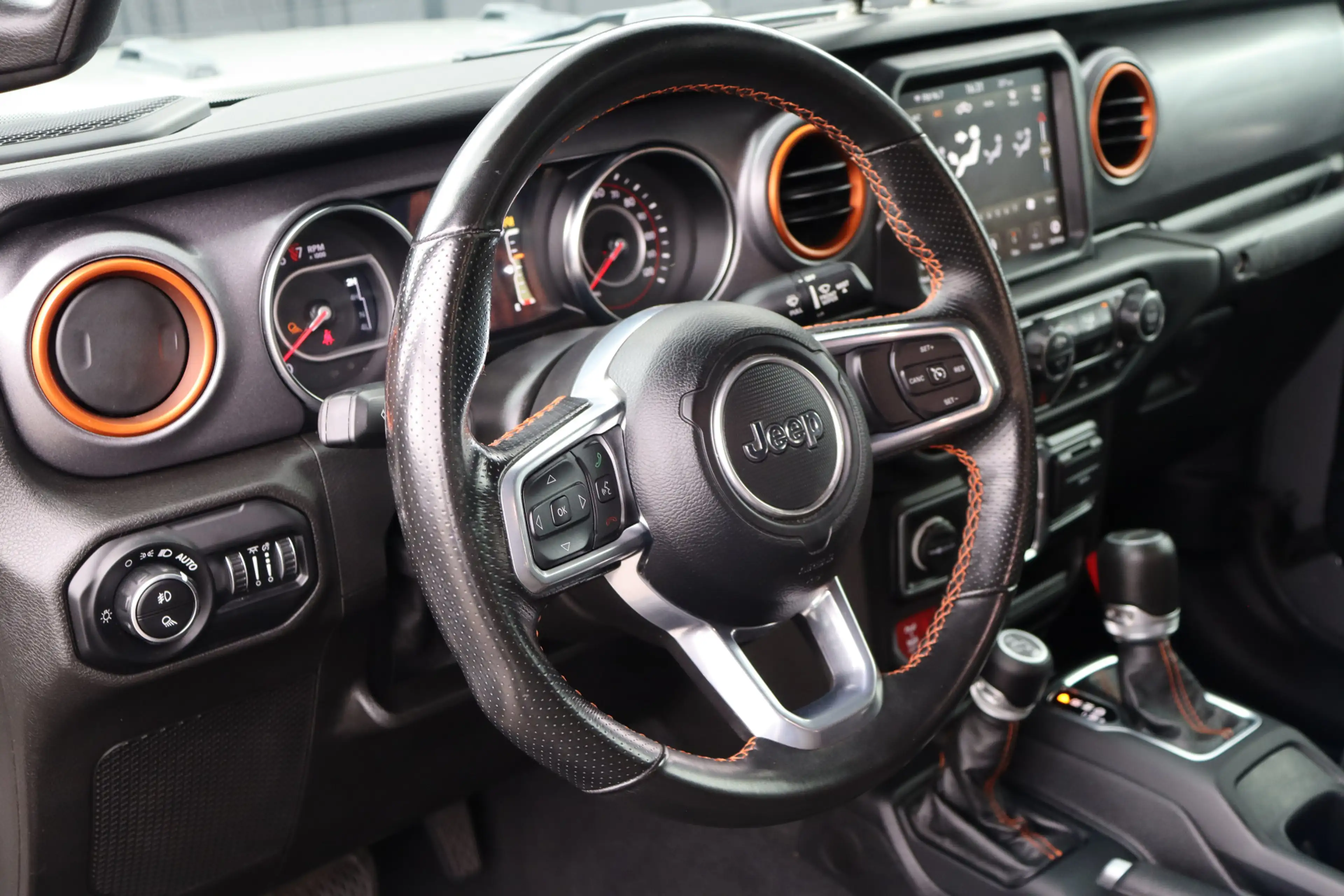 Jeep Gladiator 3.6 V6 Mojave Softtop | Camera | Cruise Control | — photo 5