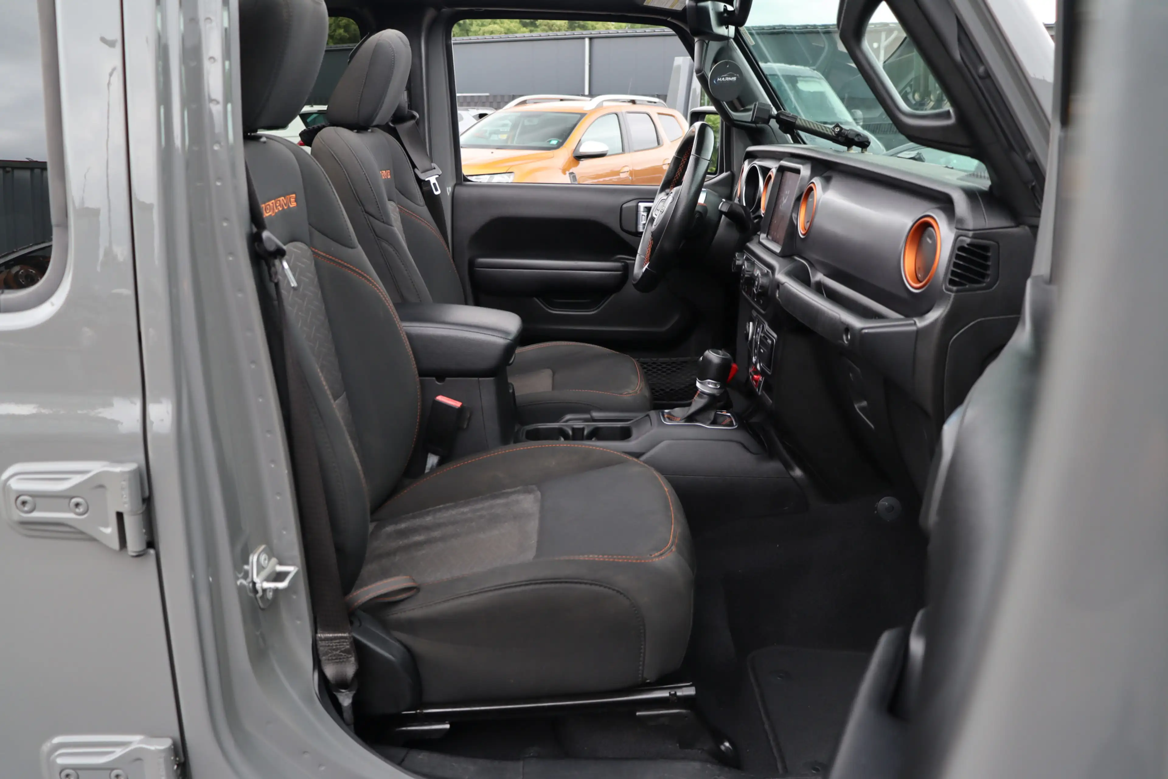Jeep Gladiator 3.6 V6 Mojave Softtop | Camera | Cruise Control | — photo 12