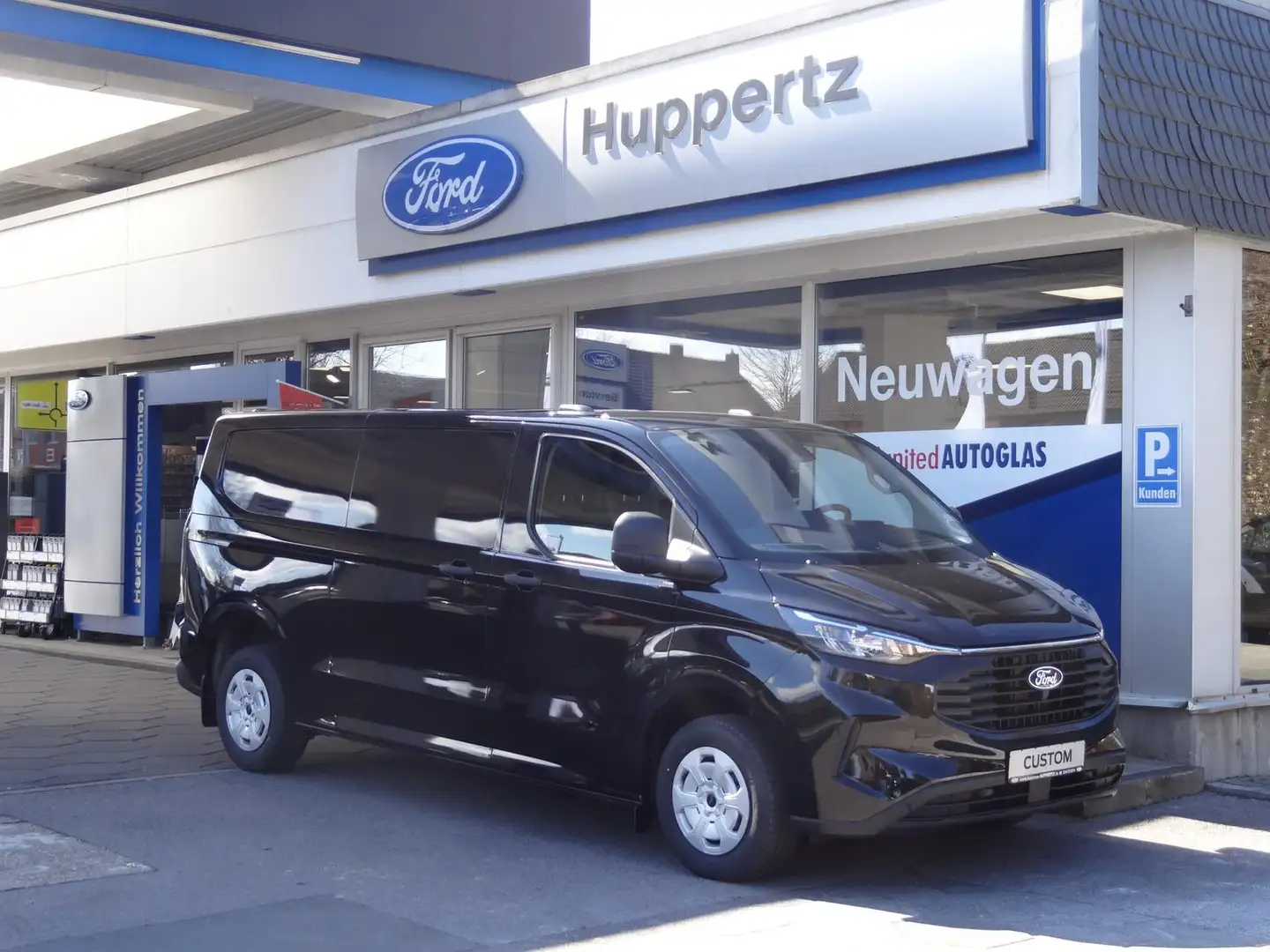 Ford Transit Custom 320 L2H1 Trend AUT SHZ AHK RFK Schwarz - 1