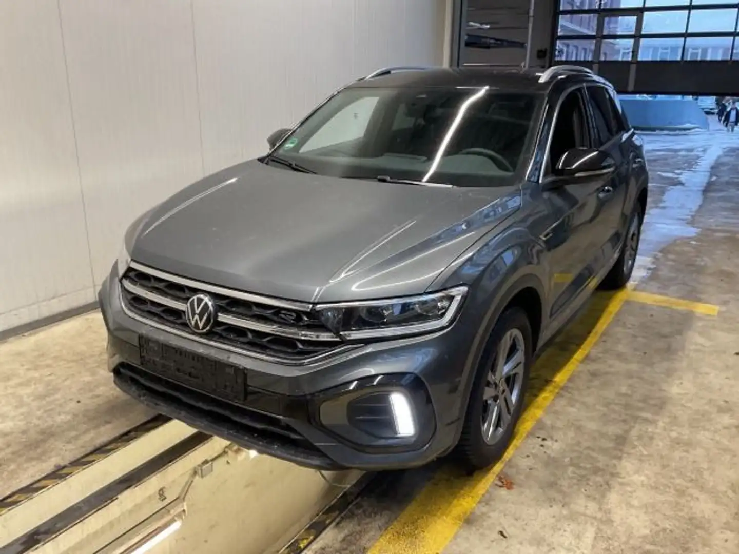 Volkswagen T-Roc T-ROC R-Line DSG LED Navi AHK Rear View Schwarz - 2