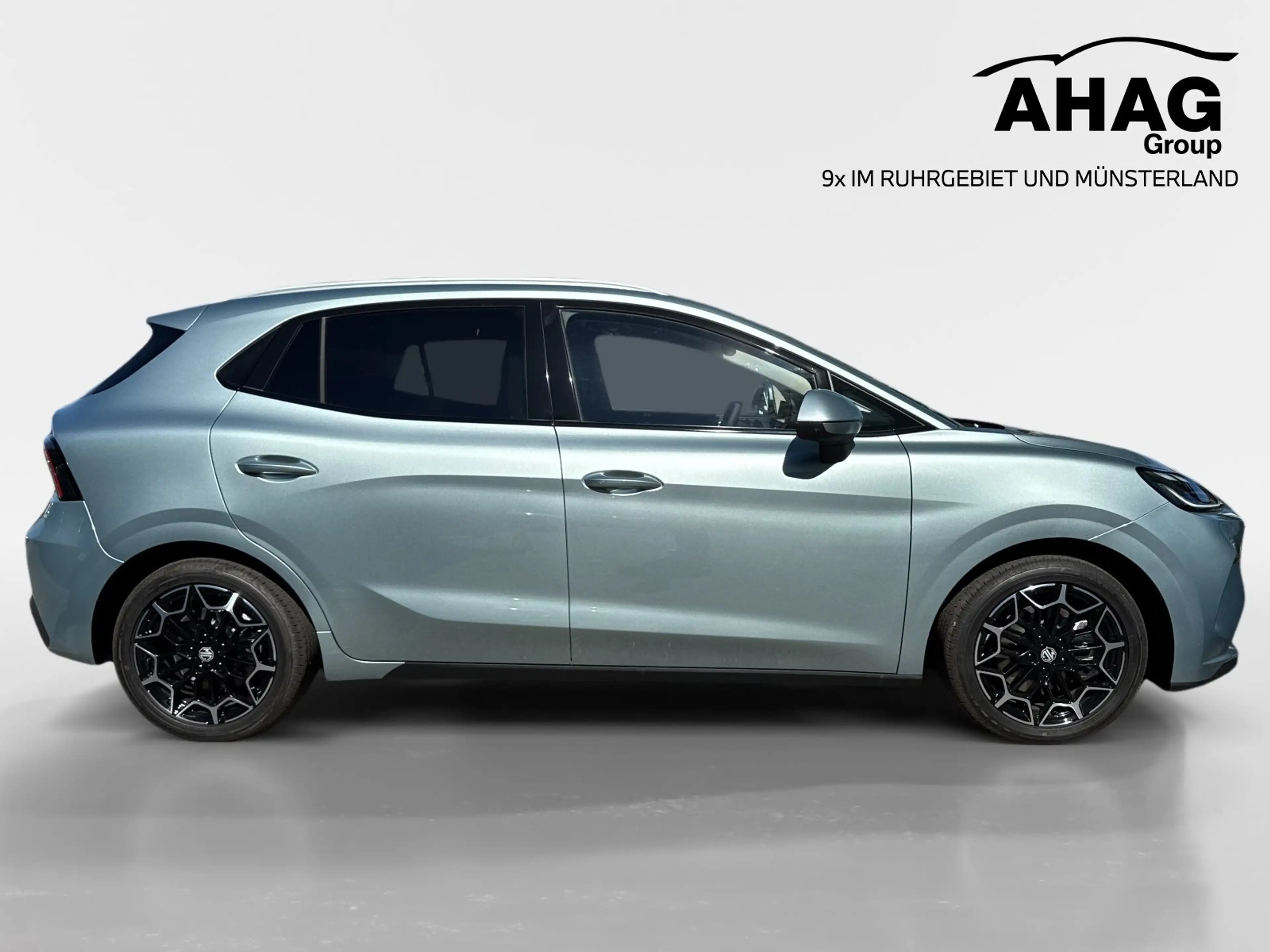 MG MG4 Urban EV Premium 54kWh — photo 3