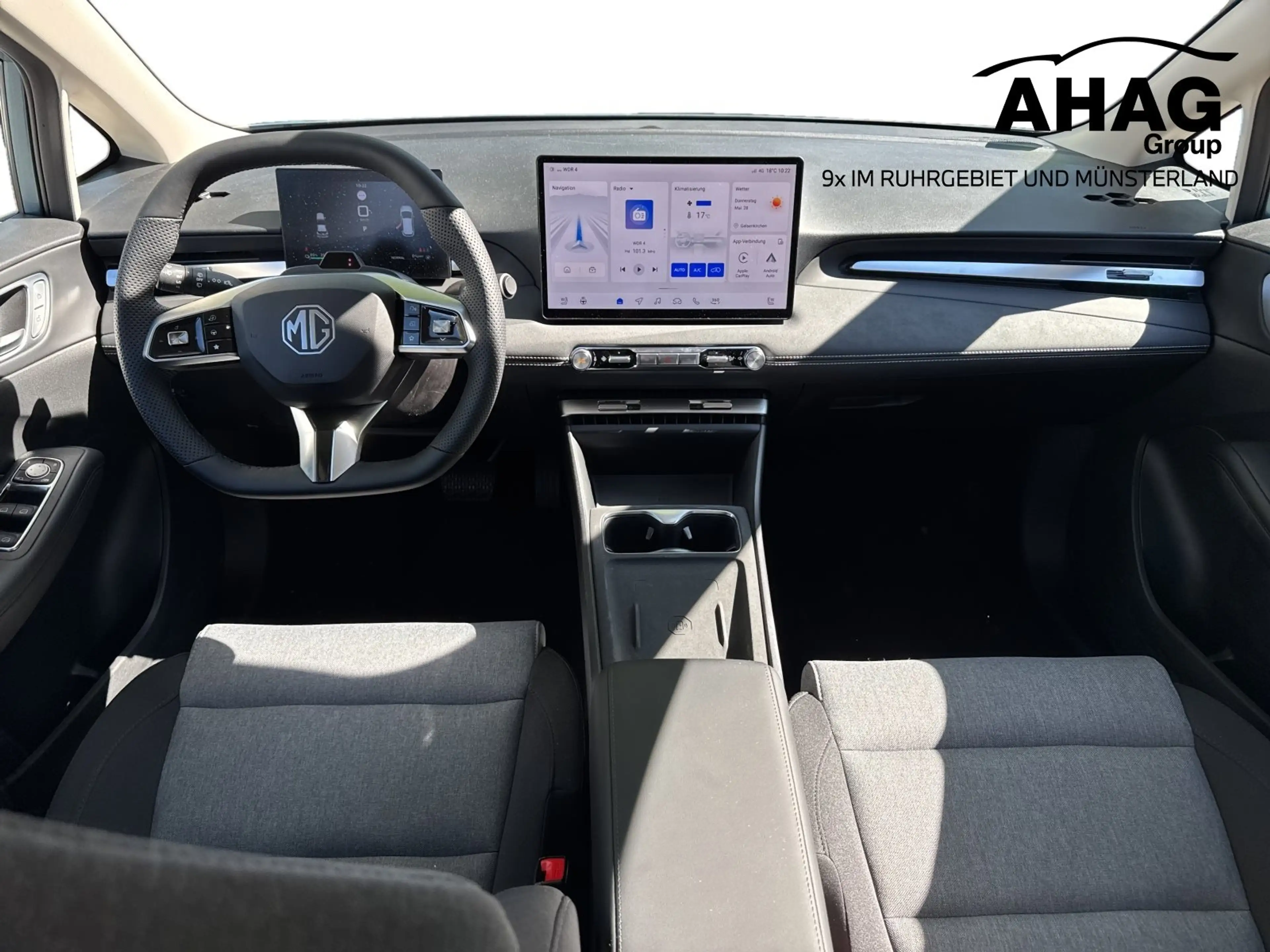 MG MG4 Urban EV Premium 54kWh — photo 9