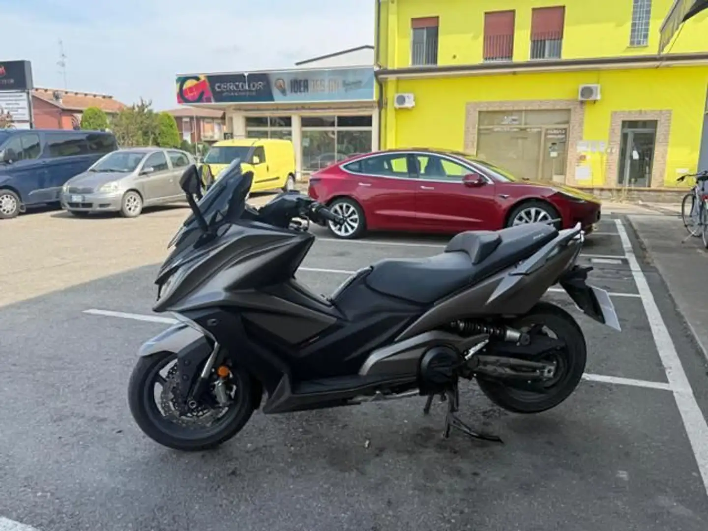 Kymco AK 550 Grigio - 2