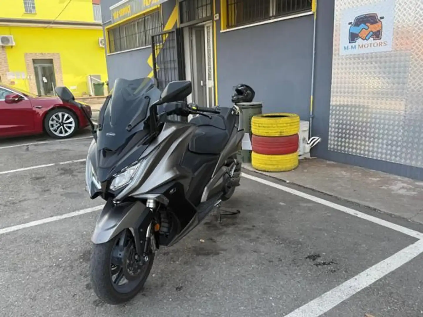 Kymco AK 550 Grigio - 1