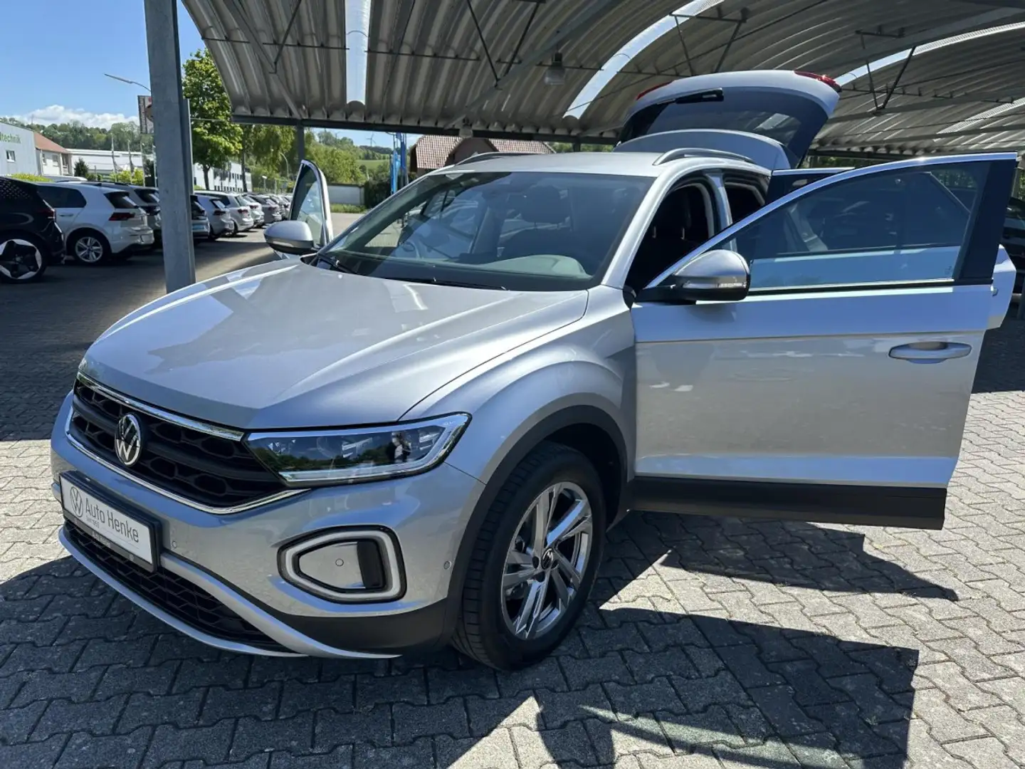 Volkswagen T-Roc 1.0 TSI LIFE + REAR VIEW + KLIMA Klima Silber - 2