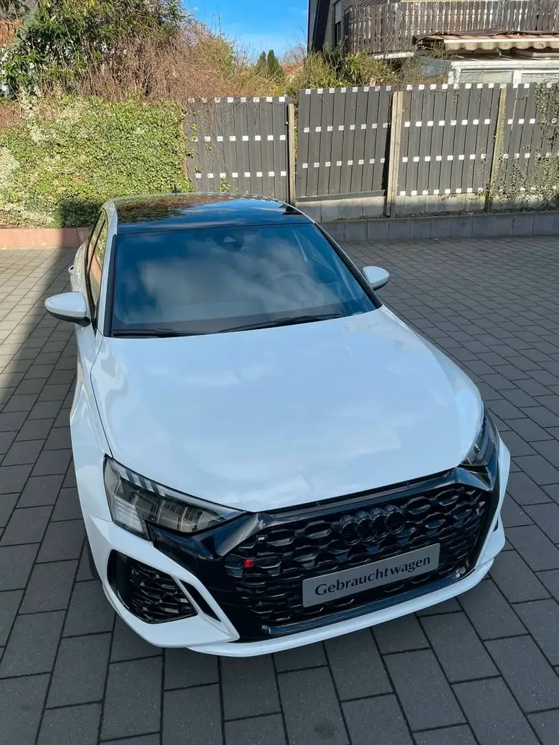 Audi RS3 *MATRIX*PANO*B&O*ABGAS*HUD*280KMH*MAGN-RIDE Weiß - 2