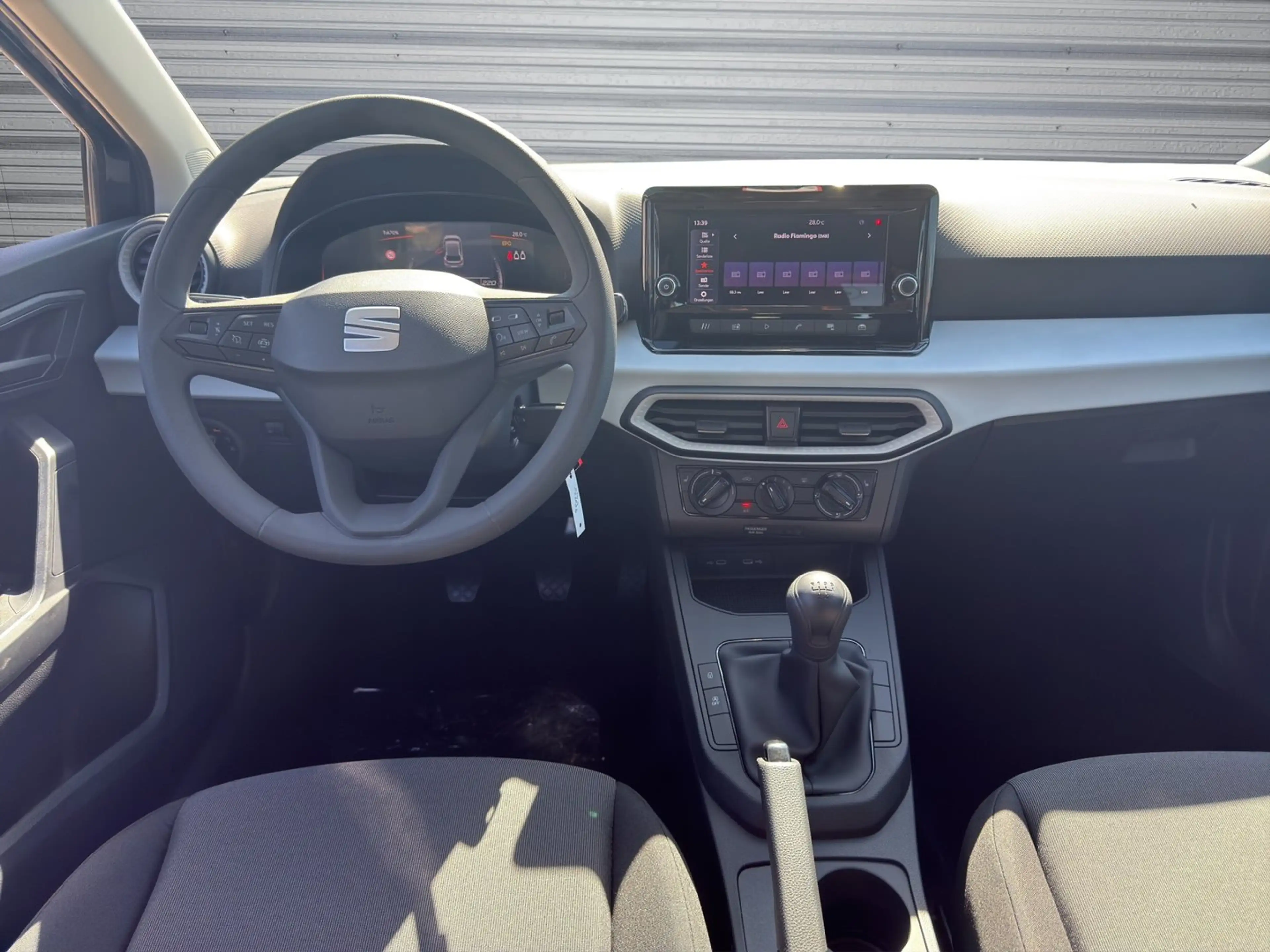 SEAT Ibiza Reference 1.0 TSI 95PS — photo 11