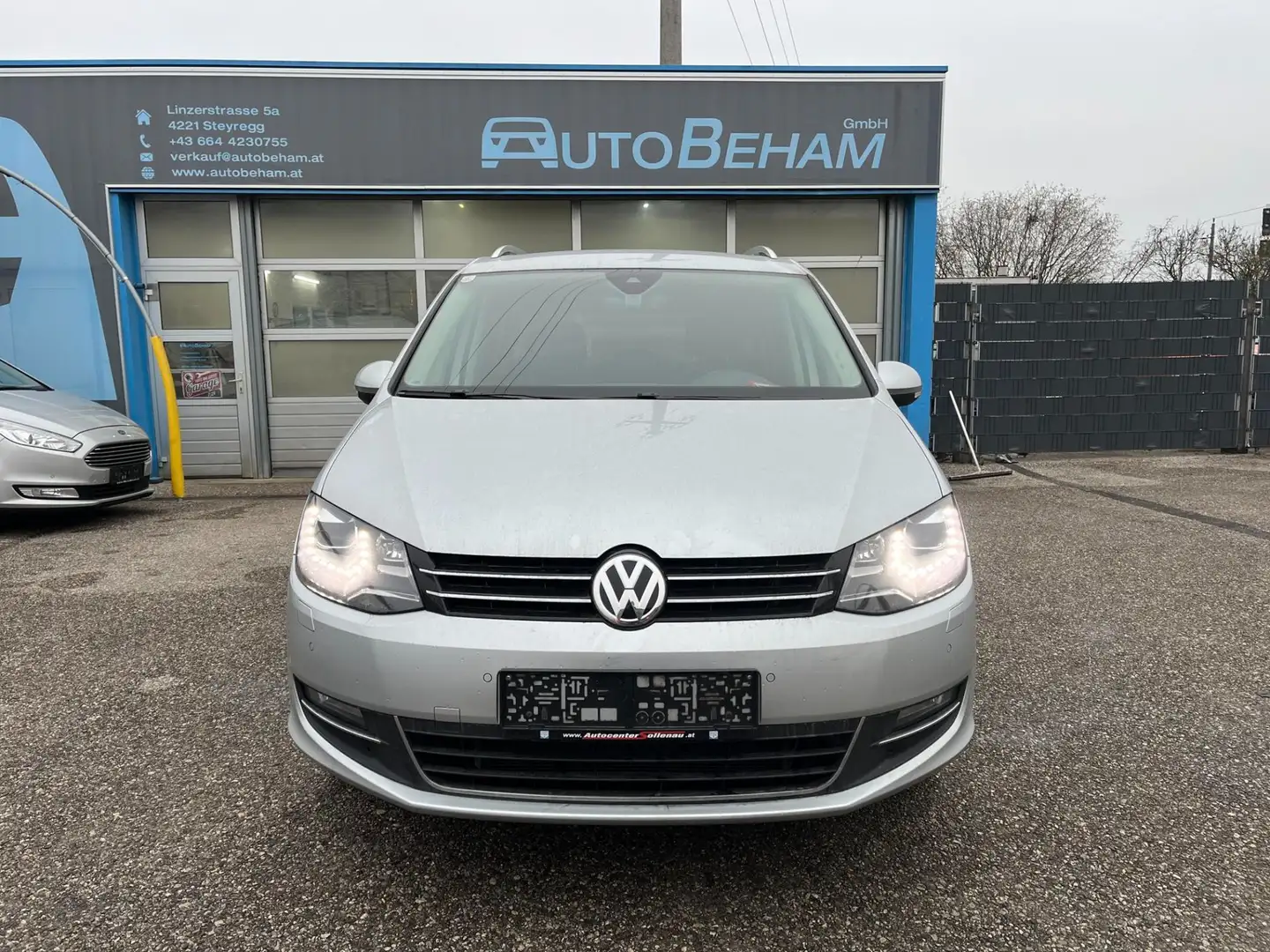 Volkswagen Sharan Business+ SCR 2,0 TDI DSG Teilleder-ACC Silber - 2