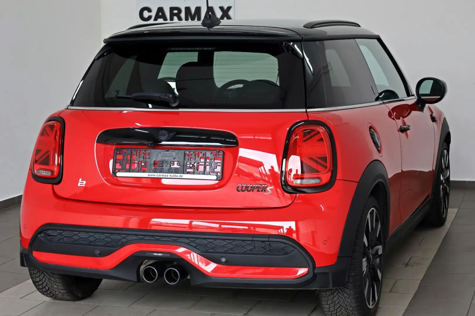 MINI Cooper S Yours Trim,Leder,Navi,Kamera,ACC,HUD Червоний - 2