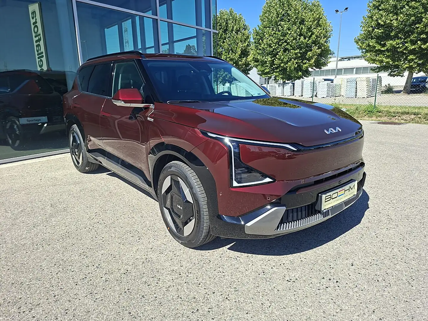 Kia EV5 265 AWD 81,4kWh Earth Plus Magma Rot Rot - 2