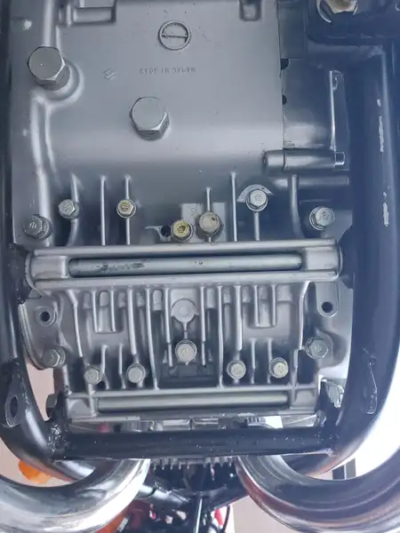 Suzuki GT 250 - foto 4