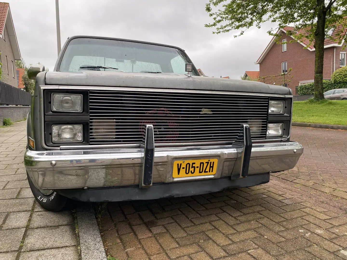 Oldtimer Chevrolet GMC C1500 (c10) short bed fleetside LS Grey - 1