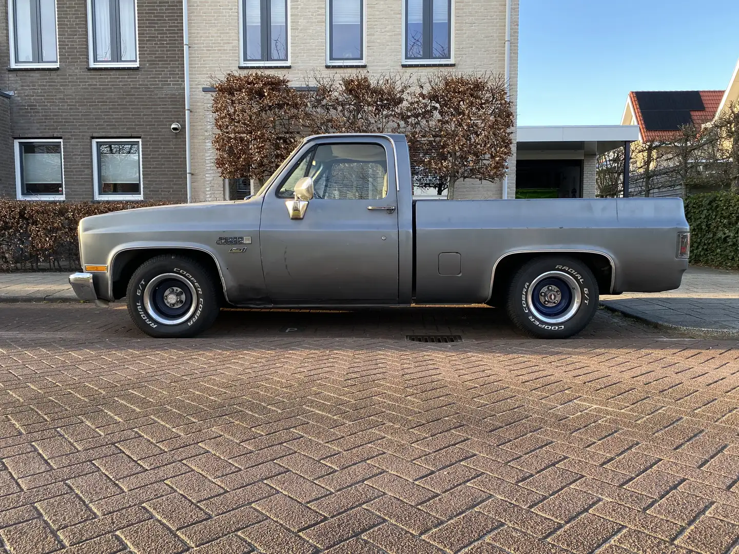 Oldtimer Chevrolet GMC C1500 (c10) short bed fleetside LS Grey - 2