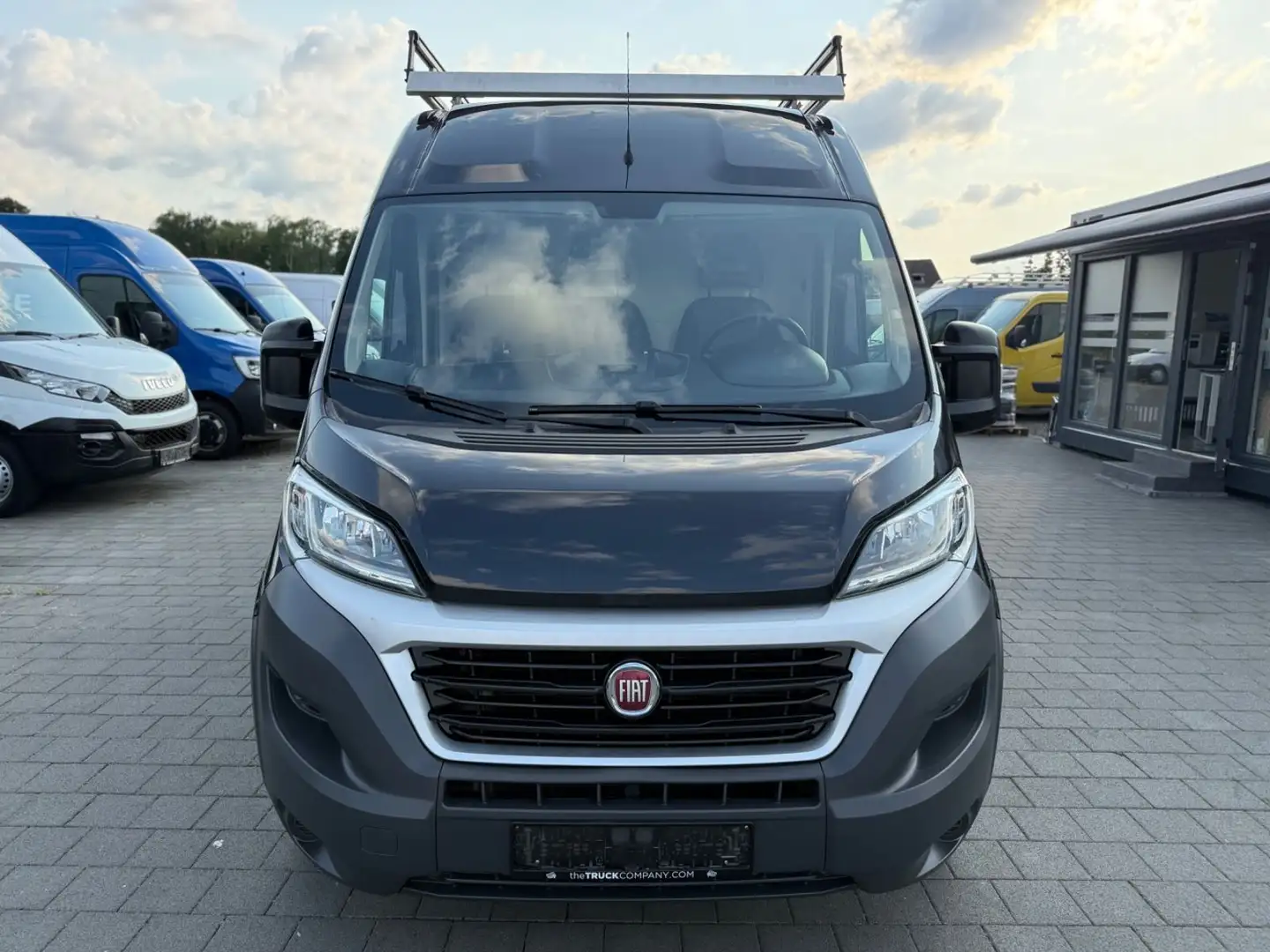 Fiat Ducato 2.3 130 L2H2 Kasten Klima Navi AHK TüV Schwarz - 2