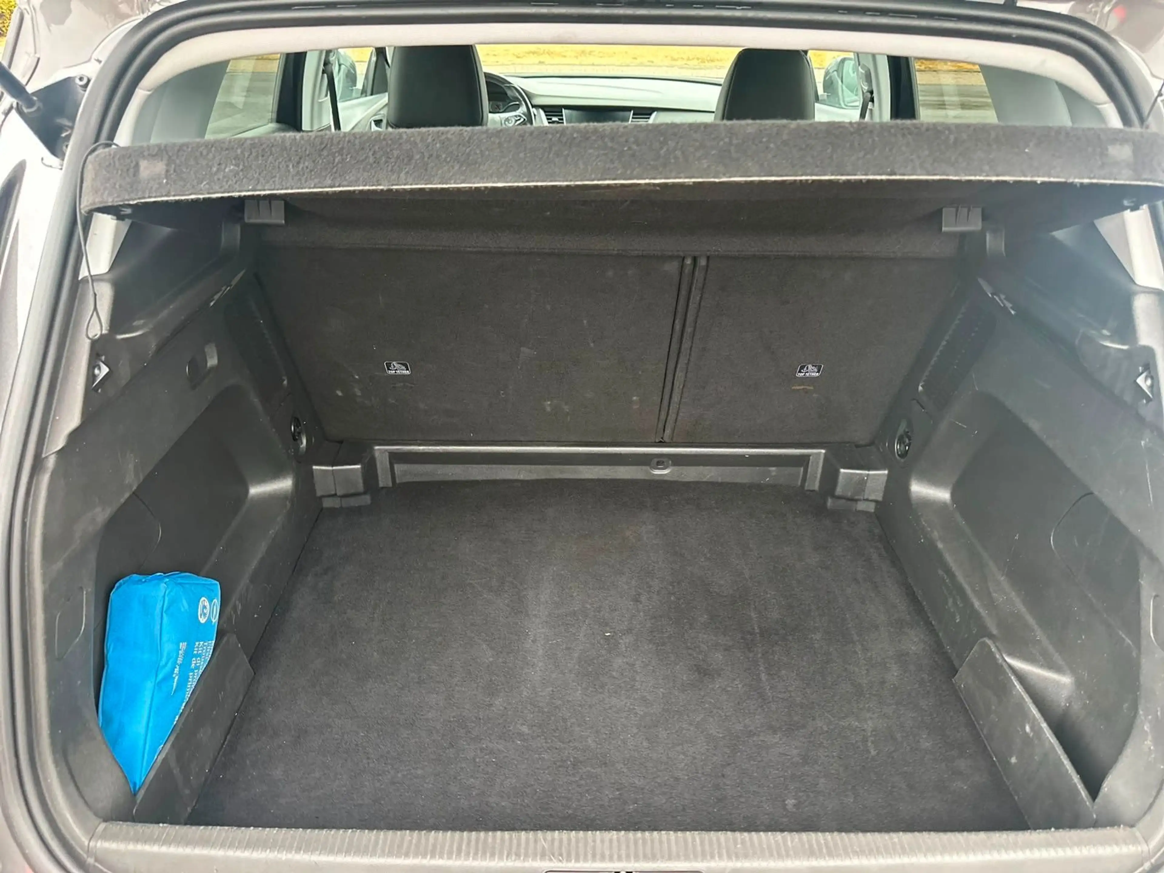 Opel Crossland X Grandland Business Edition 1.5 — photo 14