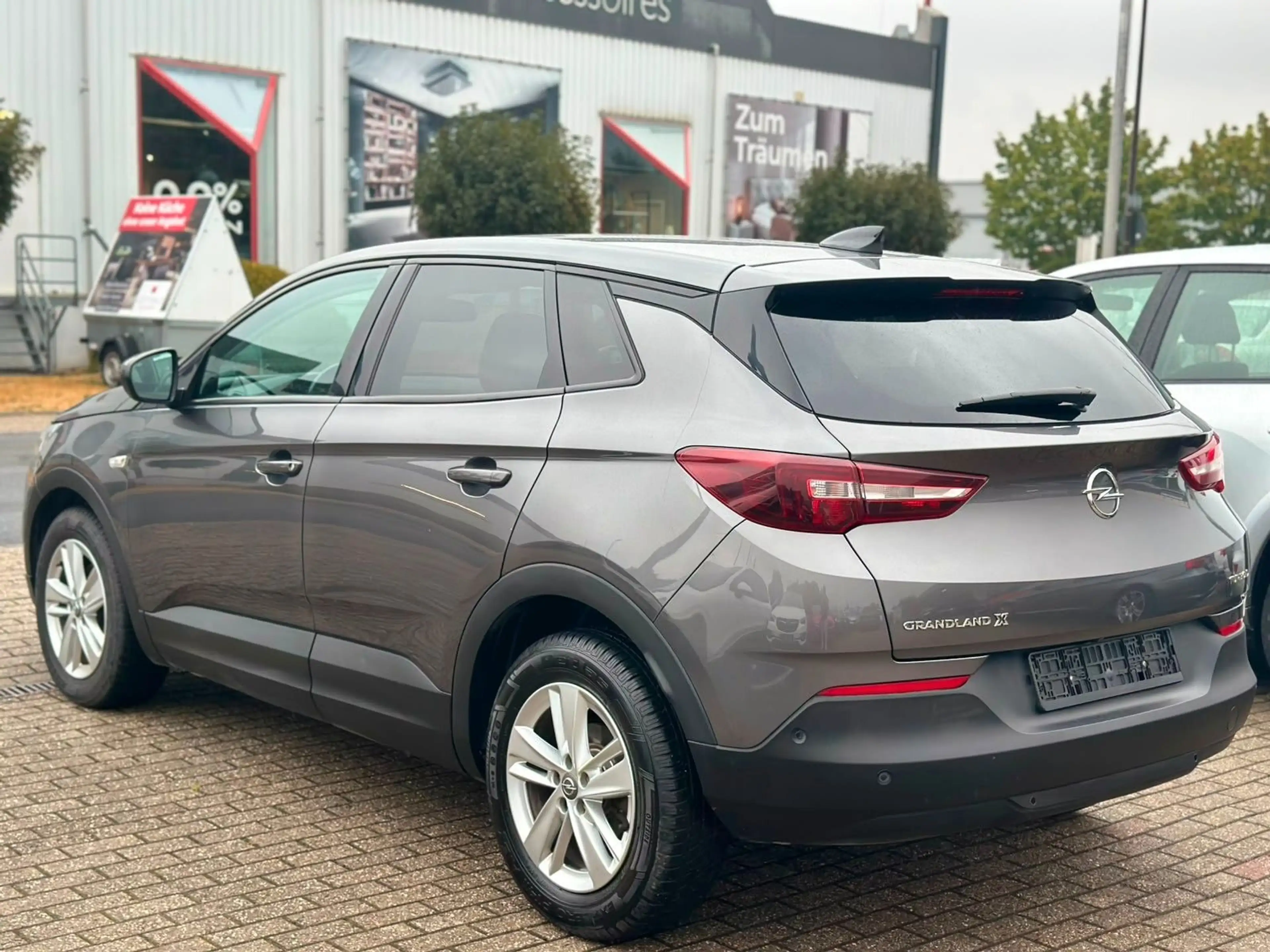 Opel Crossland X Grandland Business Edition 1.5 — photo 6