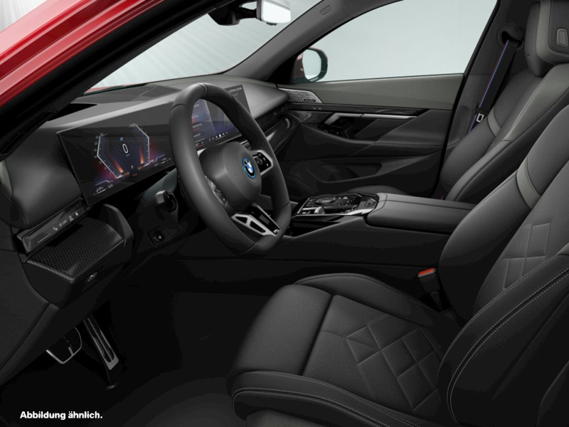 BMW 550 e xDrive Touring M Sport Pro|Pano|B&W — photo 3