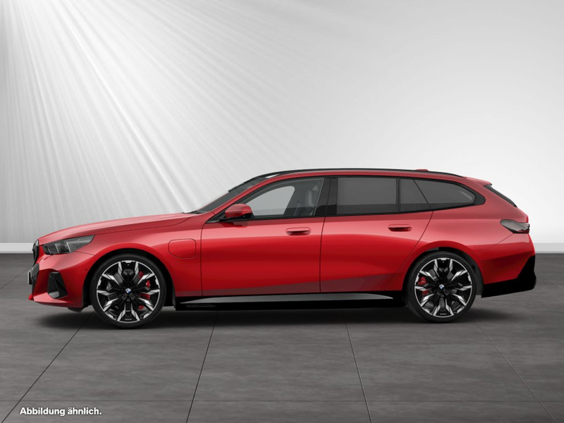 BMW 550 e xDrive Touring M Sport Pro|Pano|B&W — photo 7